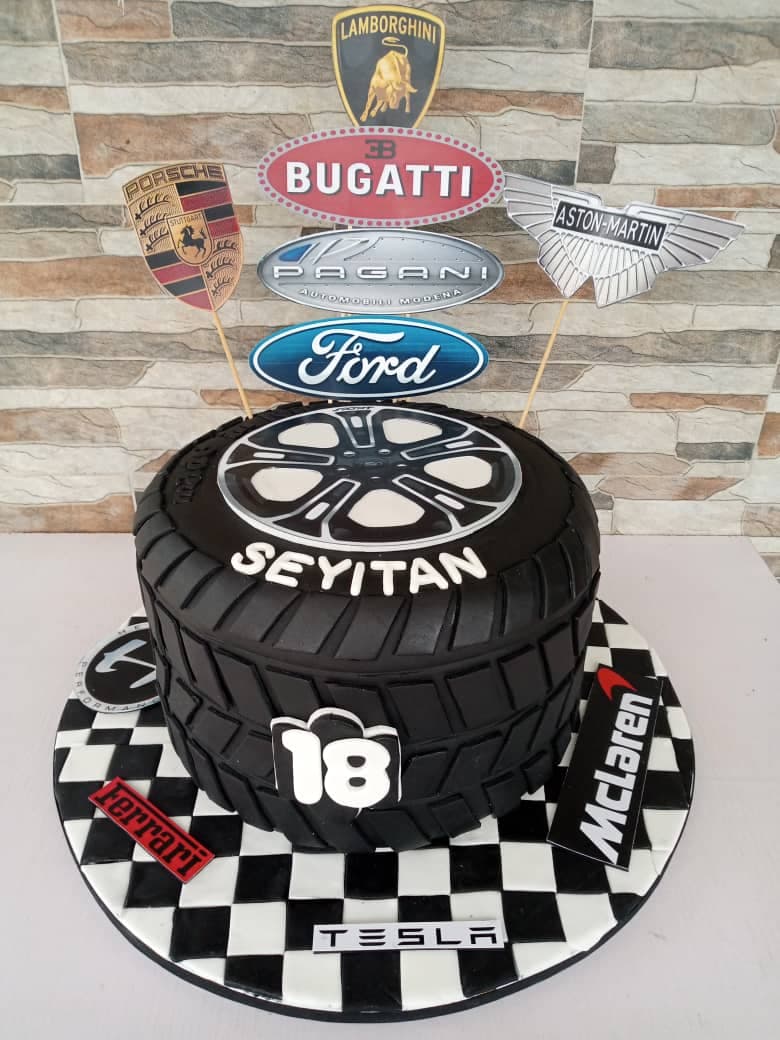 Tyre Themed Cake