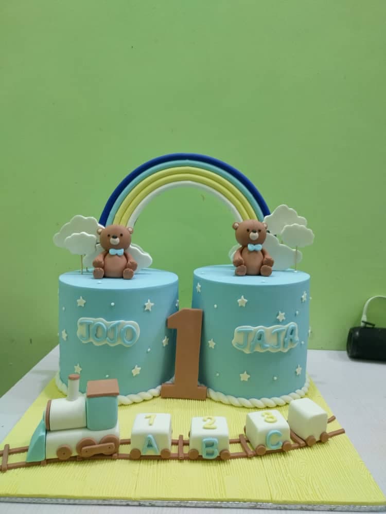 Double Take Twin Cake